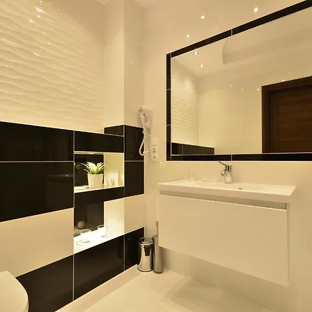 Economy Dom & House Apartments By The River In Gdansk With Pool, Sauna And Gym Exterior photo