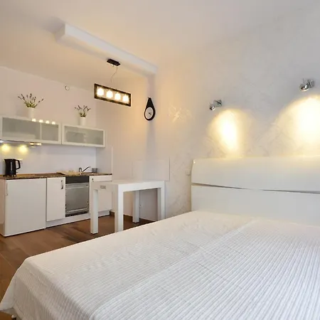Economy Dom & House Apartments By The River In Gdansk With Pool, Sauna And Gym Exterior photo