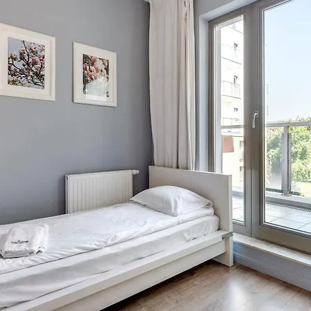 Economy Dom & House Apartments By The River In Gdansk With Pool, Sauna And Gym Exterior photo
