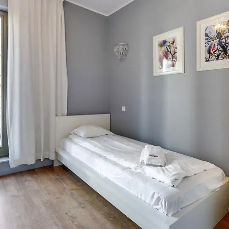 Economy Dom & House Apartments By The River In Gdansk With Pool, Sauna And Gym Exterior photo