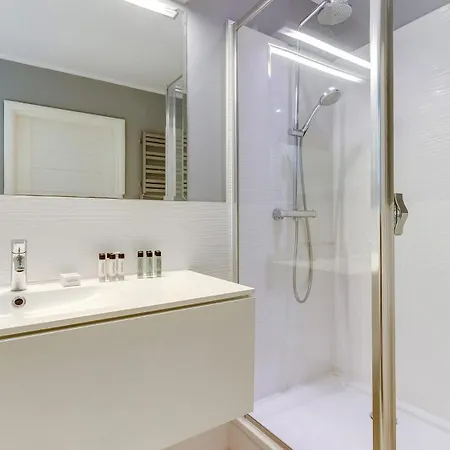 Economy Dom & House Apartments By The River In Gdansk With Pool, Sauna And Gym Exterior photo