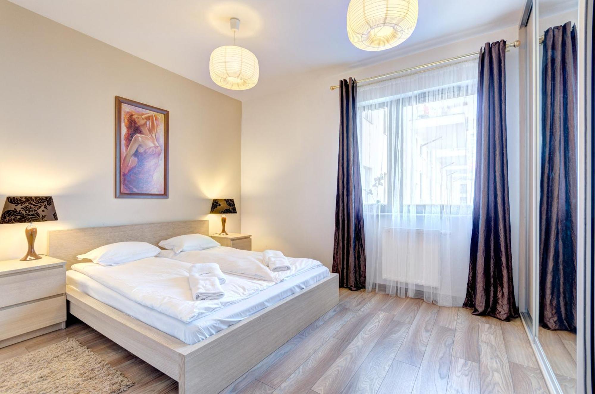 Economy Dom & House By The River In With Pool, Sauna And Gym Apartment Gdansk