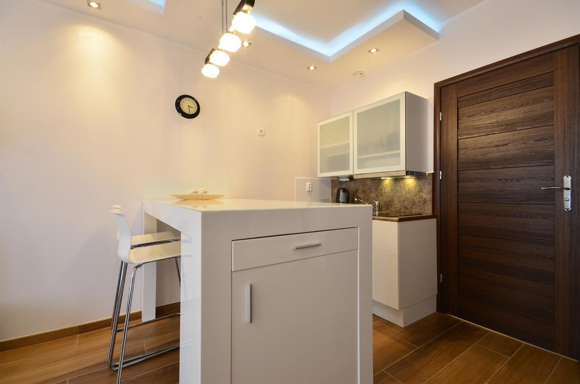 Economy Dom & House By The River In With Pool, Sauna And Gym Apartment *