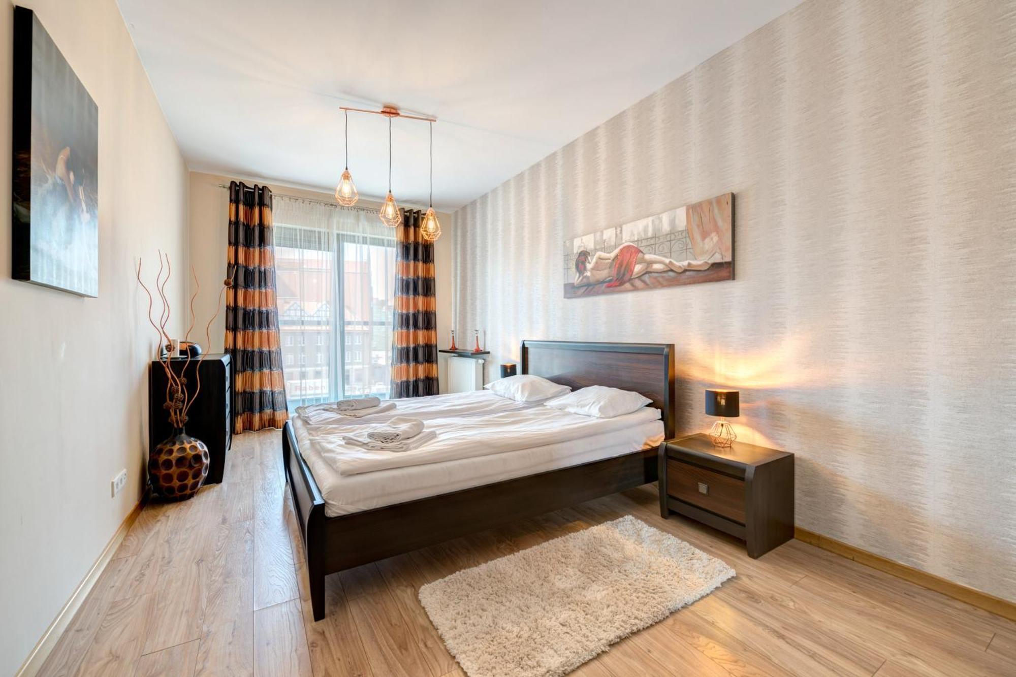 Economy Dom & House By The River In With Pool, Sauna And Gym Apartment