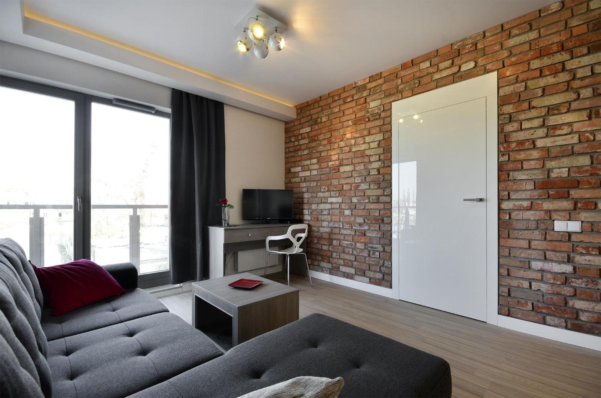 Apartment Economy Dom & House By The River In With Pool, Sauna And Gym Gdansk