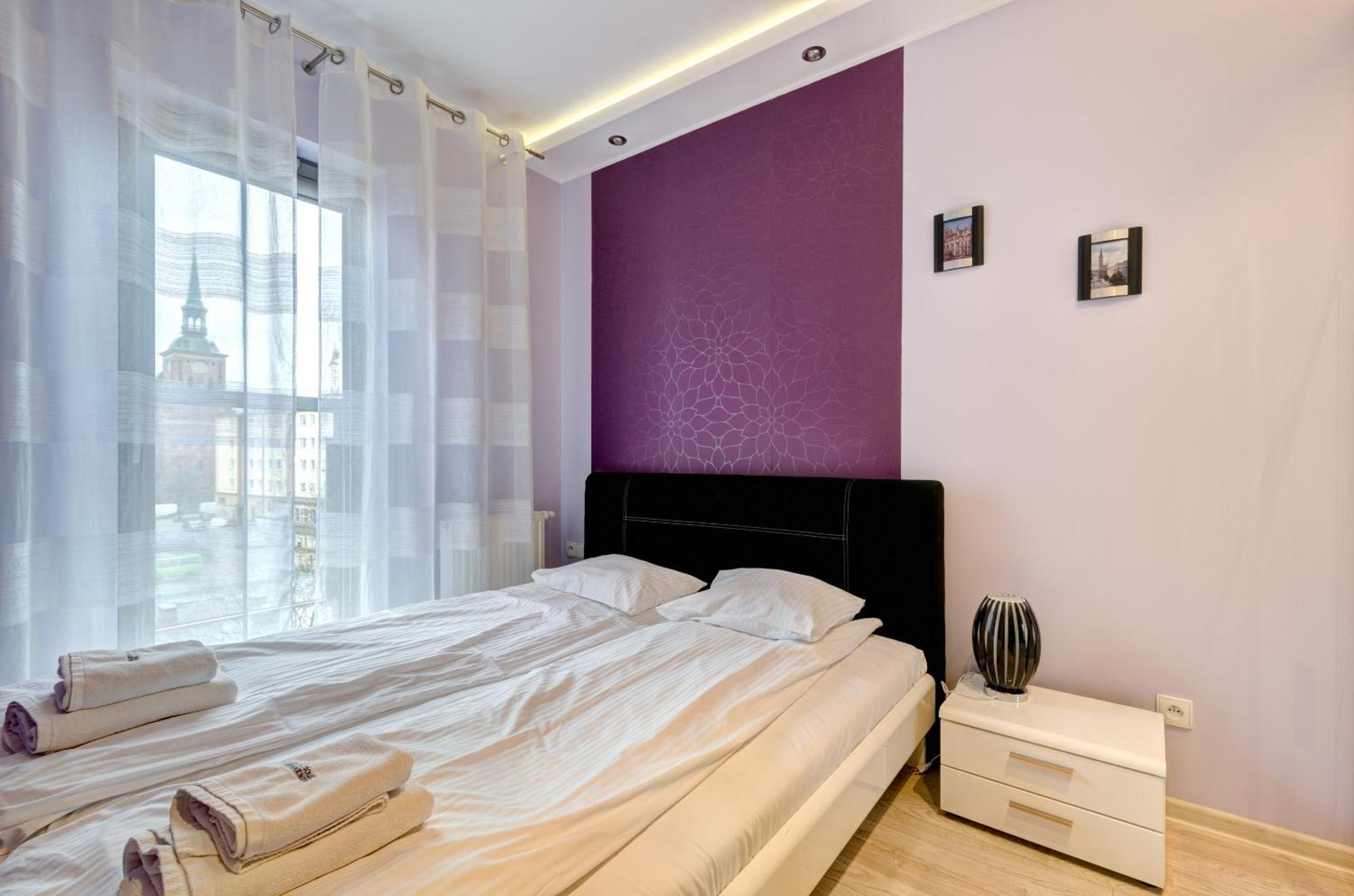 Apartment Economy Dom & House By The River In With Pool, Sauna And Gym Gdansk