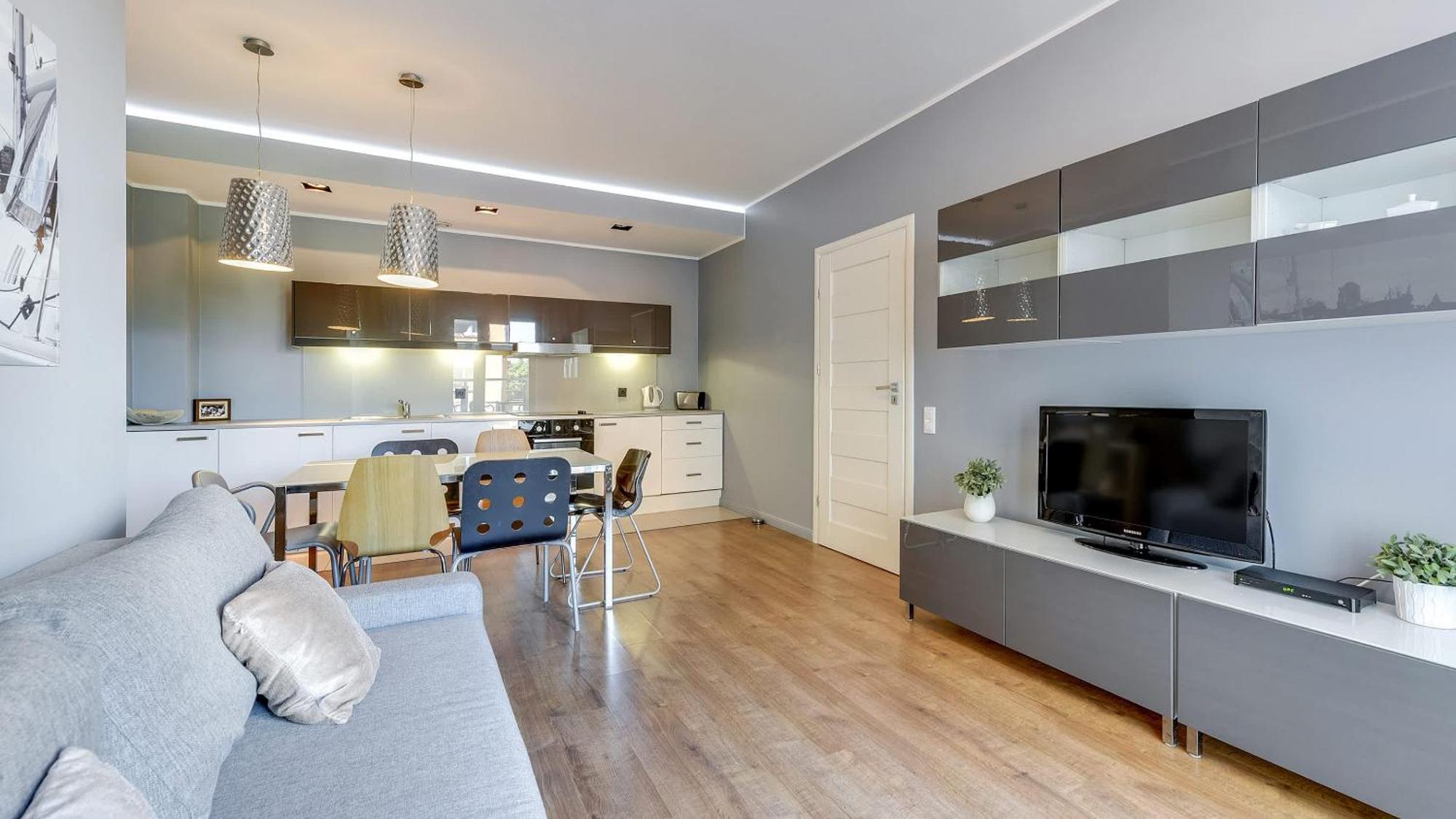 Apartment Economy Dom & House By The River In With Pool, Sauna And Gym Gdansk