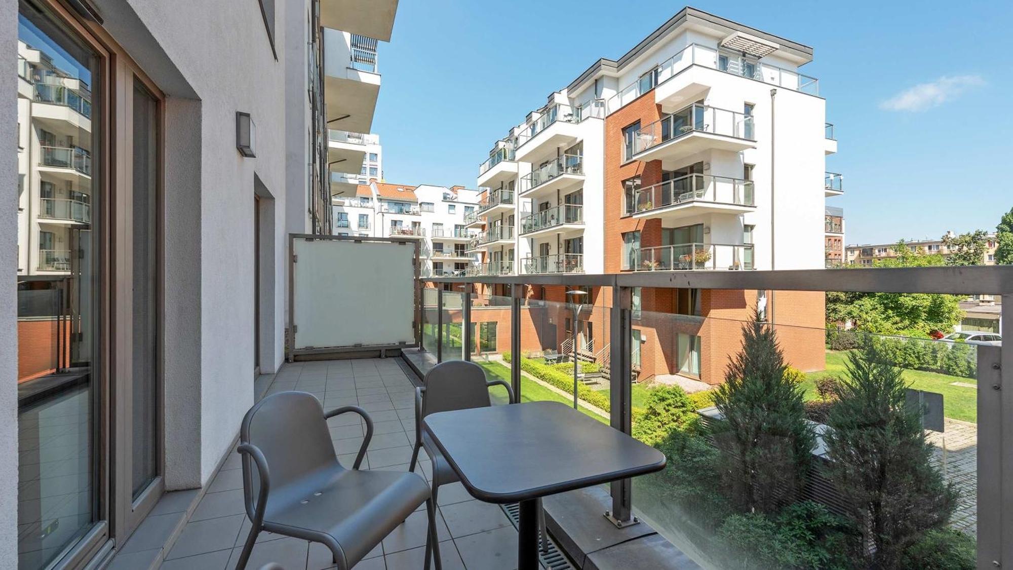Economy Dom & House By The River In With Pool, Sauna And Gym *
